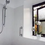 Four Seasons 斯泰夫利