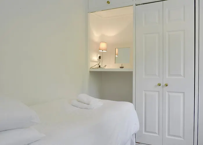 Дом отдыха Four Seasons