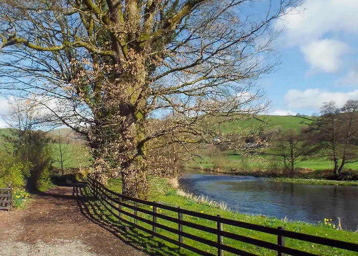 Дом отдыха Four Seasons *